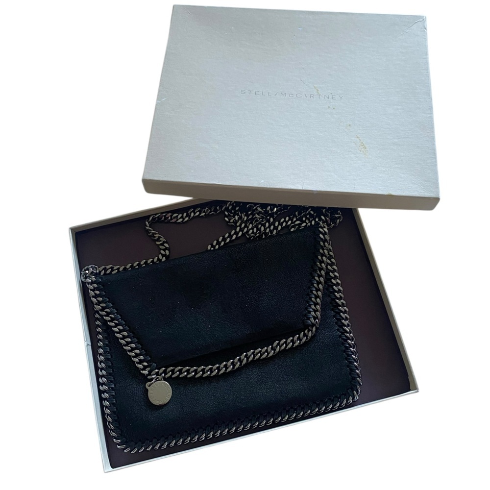 Black Chain Shoulder Bag